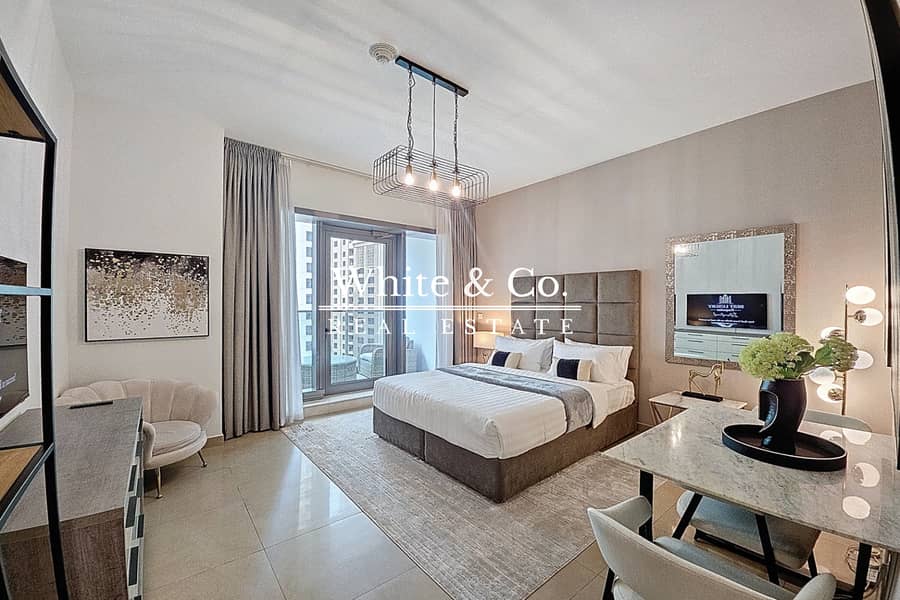 Modern | Fully Furnished | Vacant Now Modern | Fully Furnished | Vacant Now