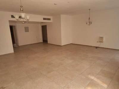 3 Bedroom Apartment for Rent in Al Majaz, Sharjah - 3BHK Apartment + Maid Room (Master) | Prime Location in Al Majaz 2 – Very Close to Dubai
