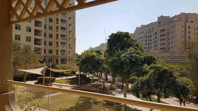 Good Investment! 2 bed type D -Low floor Good Investment! 2 bed type D -Low floor