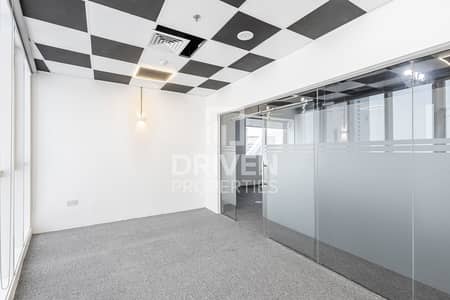 Office for Rent in Business Bay, Dubai - Fully Fitted | Proximity to Metro | Vacant