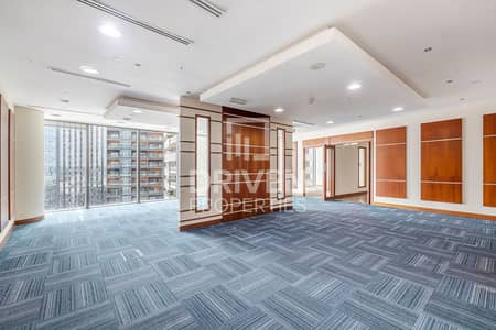 مکتب  للايجار في بر دبي، دبي - مکتب في برج برجمان للأعمال،المنخول،بر دبي 805140 درهم - 12160649