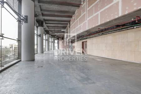 Office for Rent in Bur Dubai, Dubai - Bright Open Plan Office with High Ceilings
