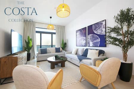 فیلا 5 غرف نوم للايجار في نخلة جميرا، دبي - A - Livingroom & First Floor (1). jpg