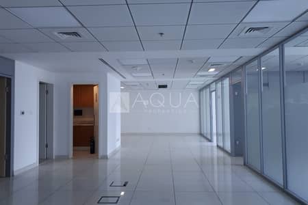 Office for Rent in Jumeirah Lake Towers (JLT), Dubai - Ready Office | 4 Partitions | Near Metro