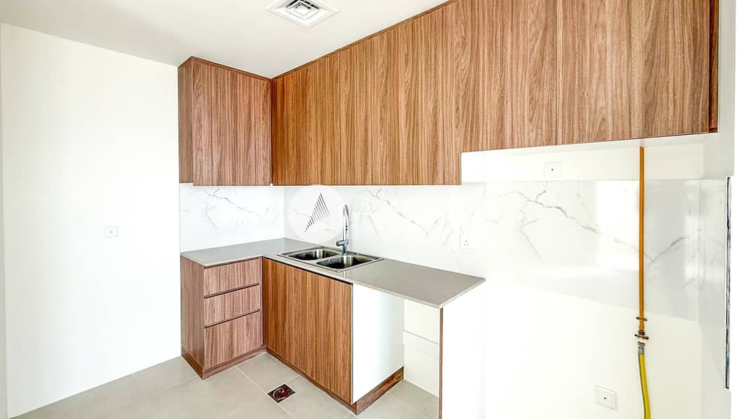 5 AZCO REAL ESTATE-26. jpg