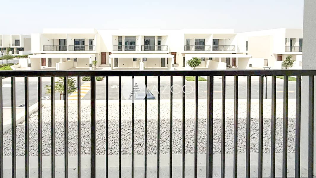 18 AZCO REAL ESTATE-2. jpg