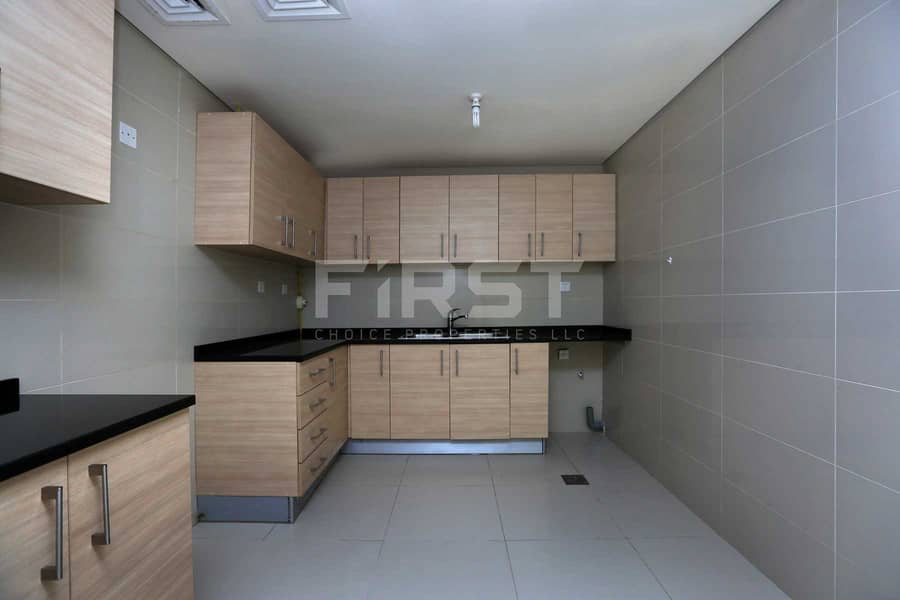 7 Internal Photo of 1 Bedroom Apartment in Ocean Terrace Marina Square Al Reem Island Abu Dhabi UAE (11). jpg