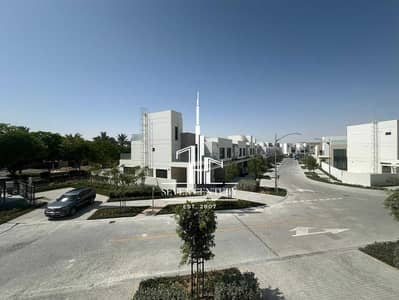 3 Bedroom Villa for Rent in DAMAC Hills, Dubai - Close to Trump Estates & Entrance | Top Community