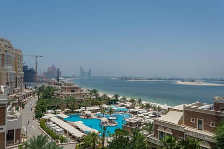 3 Bedroom Apartment for Sale in Palm Jumeirah, Dubai - Furnished | Upgraded | Sea View | Beach Access