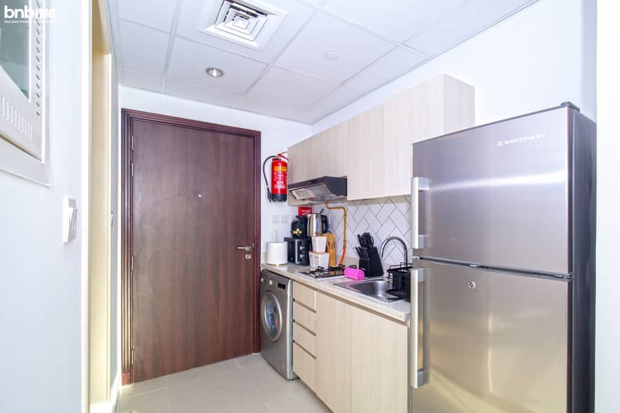 13 kitchen. jpg