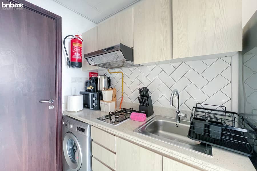 14 kitchen1. jpg