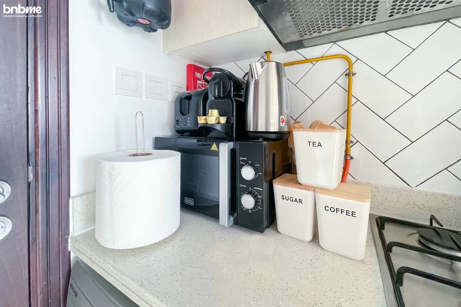 15 kitchen2. jpg