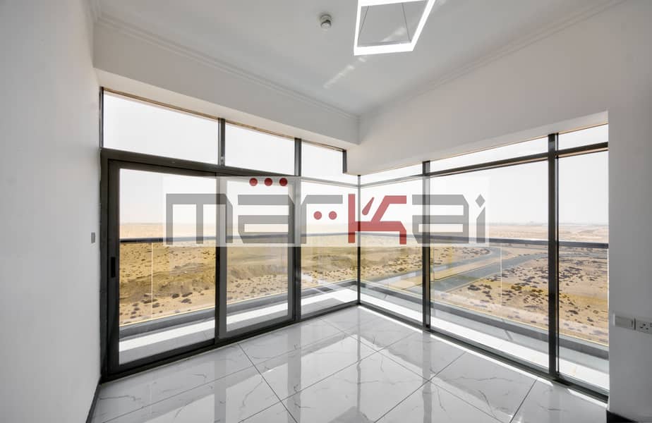 25 Living room with Balcony. jpg