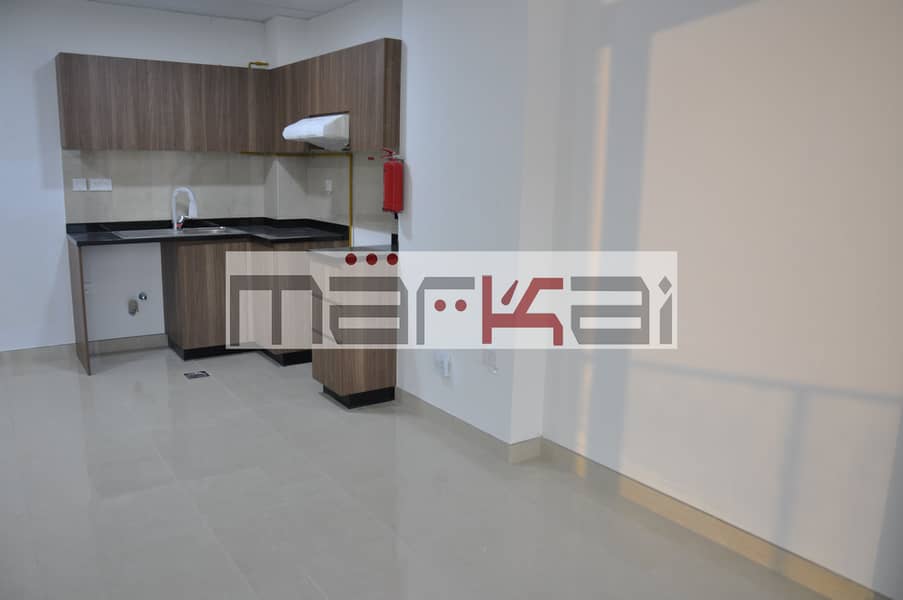 35 Studio Kitchen a. JPG