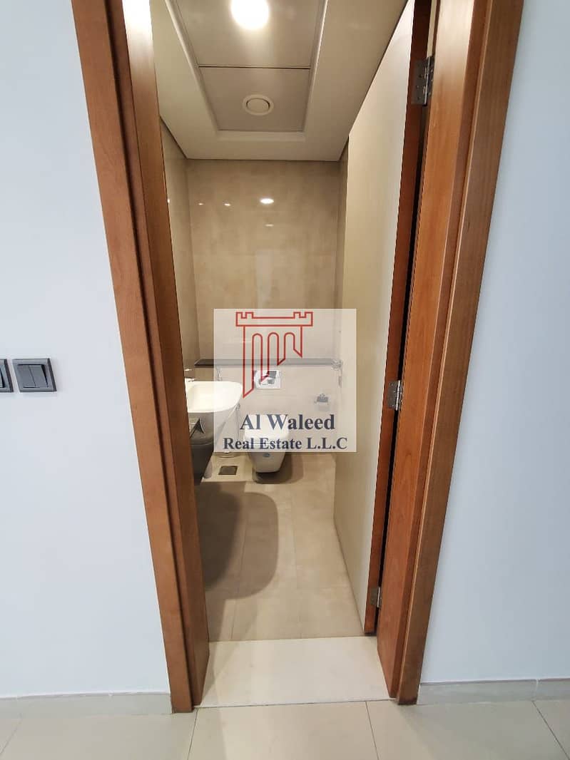 7 bathroom. jpeg