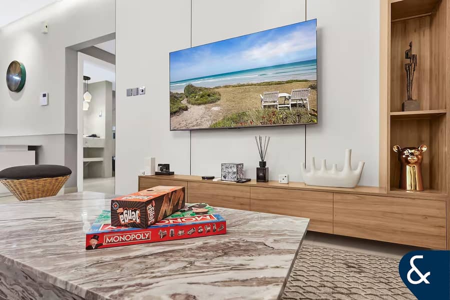 One Bedroom | Upgraded | Community View One Bedroom | Upgraded | Community View