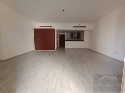 استوديو  للايجار في جميرا بيتش ريزيدنس، دبي - WhatsApp Image 2025-07-08 at 2.05. 47 PM. jpeg