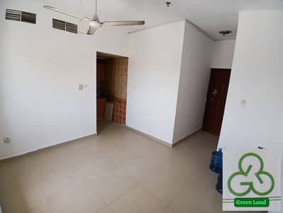 استوديو  للايجار في المجرة، الشارقة - 20250707_120111. jpg