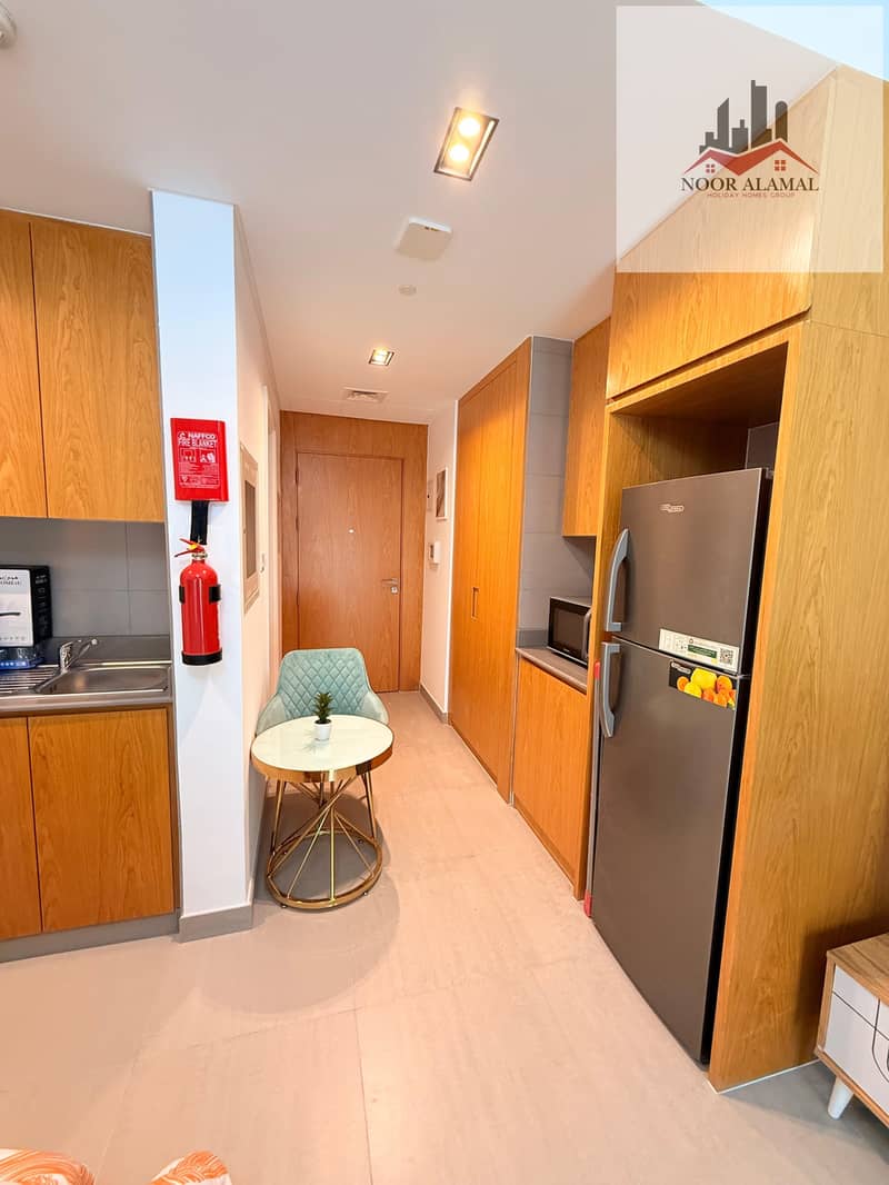 18 60ec530a-2c28-45ca-8b81-7bc78a6be981. jpg