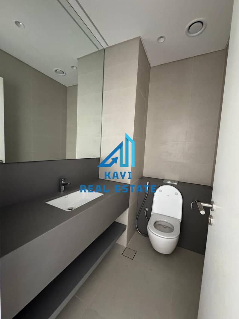 14 kayamsr2bhk7. jpeg
