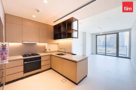 2 Bedroom Flat for Rent in Downtown Dubai, Dubai - Unfurnished I Burj Khalifa View I Mid Floor