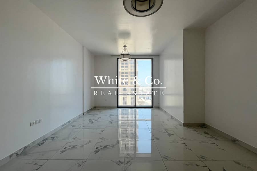 Luxury | Unfurnished Unit | Available Now Luxury | Unfurnished Unit | Available Now