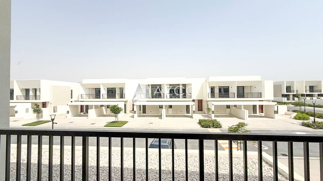 10 AZCO REAL ESTATE-3. jpg