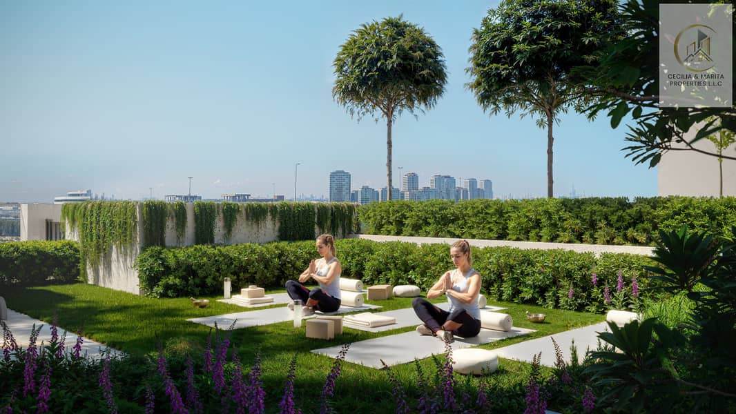 12 Outdoor Yoga. jpg