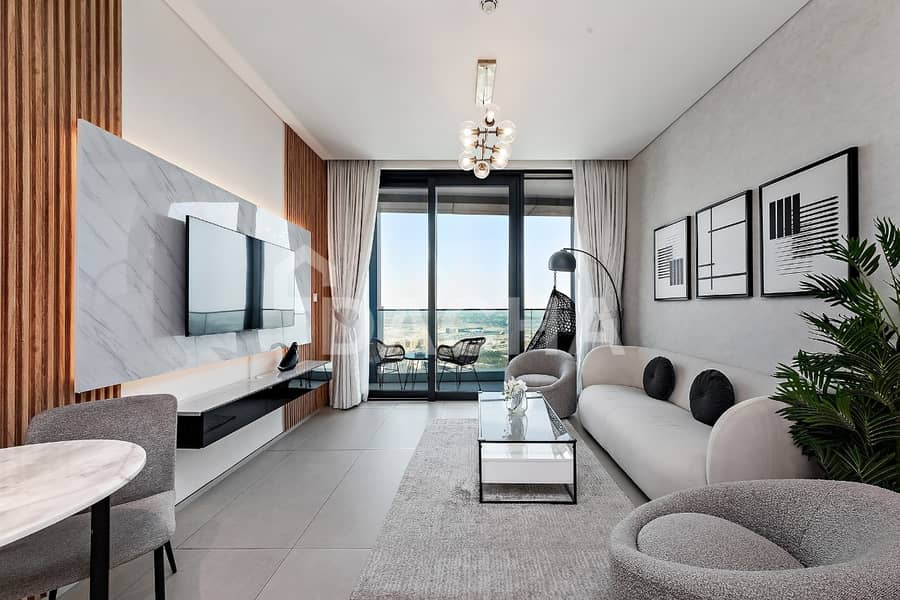 Spacious | Upgraded | Marina view Spacious | Upgraded | Marina view