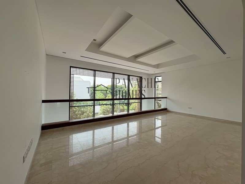 15 Lvl 1 Family Room 1. jpg
