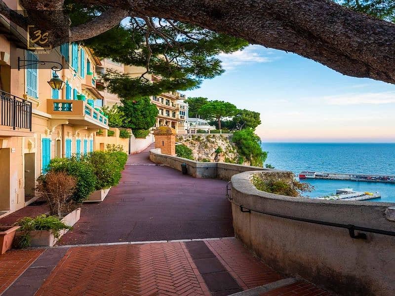 6 Lagoons_Nice. pdf-image-003. jpg