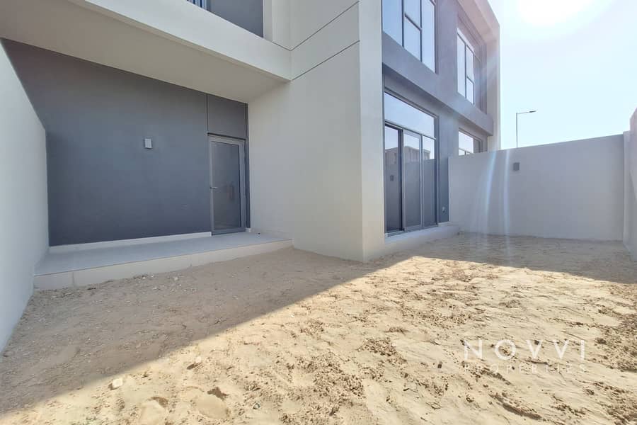 Vastu | Brand New | Closed Kitchen | Single Row Vastu | Brand New | Closed Kitchen | Single Row