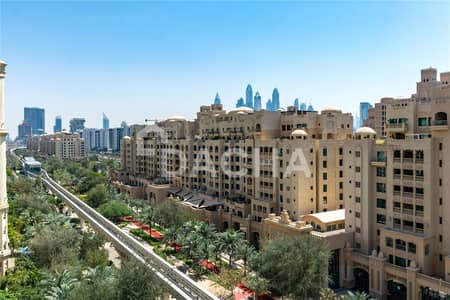 2 Bedroom Apartment for Rent in Palm Jumeirah, Dubai - Fully Furnished | Type F Layout | New Kitchen