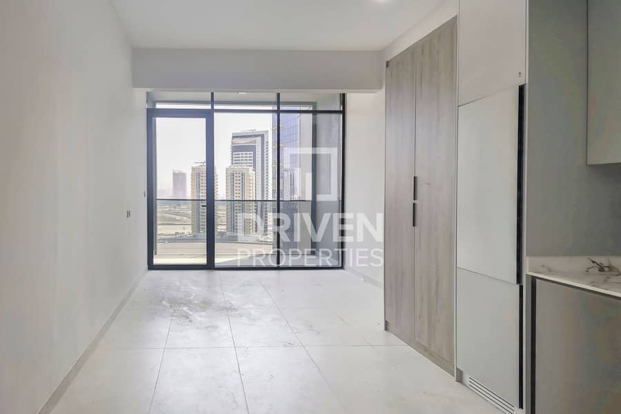 Brand New | Spacious | Ready to Move-in