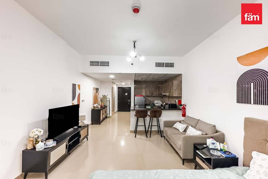 Spacious Layout | Fully Furnished | Rented