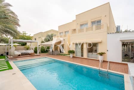 5 Bedroom Villa for Sale in The Meadows, Dubai - Unique | Private Pool | Marina Skyline Views
