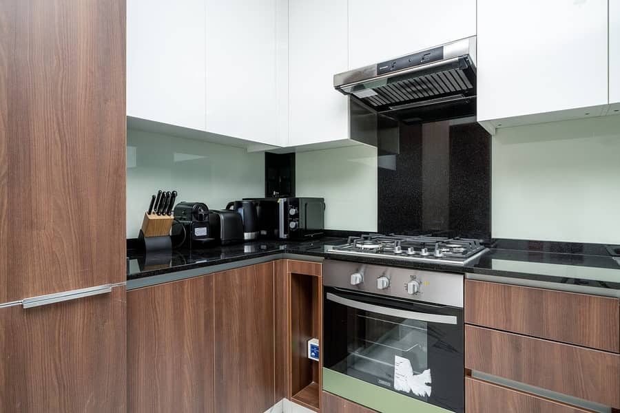 UTILITIES INCLUDED - NEW YEARS SPECIAL OFFER-Only Rate Deal | Stunning Canal View 1BHK | Prime Business Bay Location - Image 11