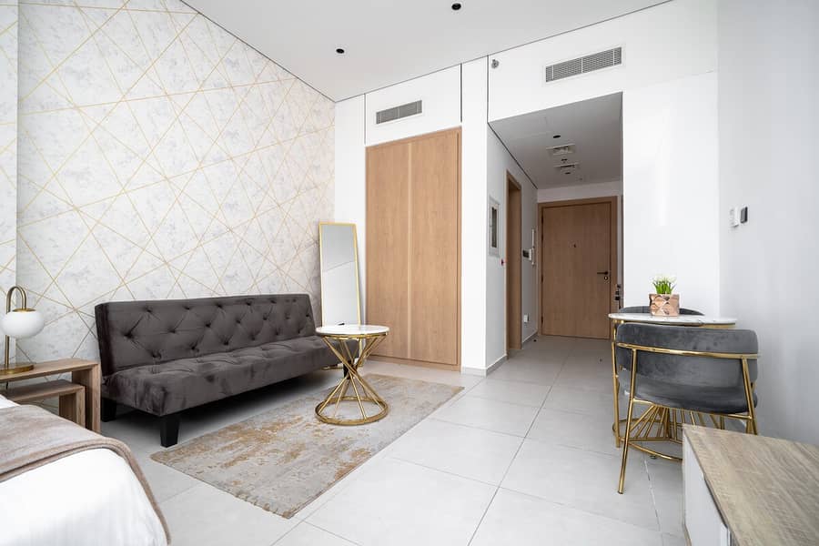 EXCLUSIVE OFFER RATE FOR DECEMBER ONLY | Modern Studio with Pool & Gym | Near Mall of the Emirates & Dubai Marina - Image 8