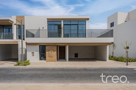 4 Bedroom Villa for Sale in Arabian Ranches 3, Dubai - On The Wadi | Large Layout | Side Garden