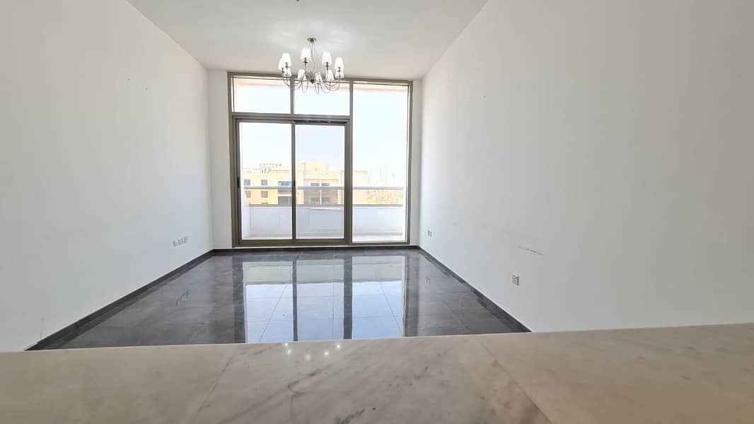 Spacious_Layout___Unfurnished___Close_to_metro-12. jpg