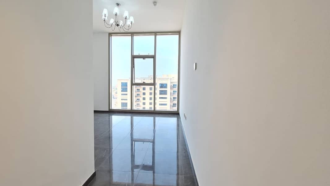 13 Spacious_Layout___Unfurnished___Close_to_metro-7. jpg