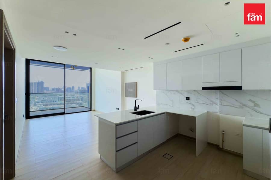 PRIME LOCATION |COMFORTABLE LIFESTYLE |VACANT PRIME LOCATION |COMFORTABLE LIFESTYLE |VACANT