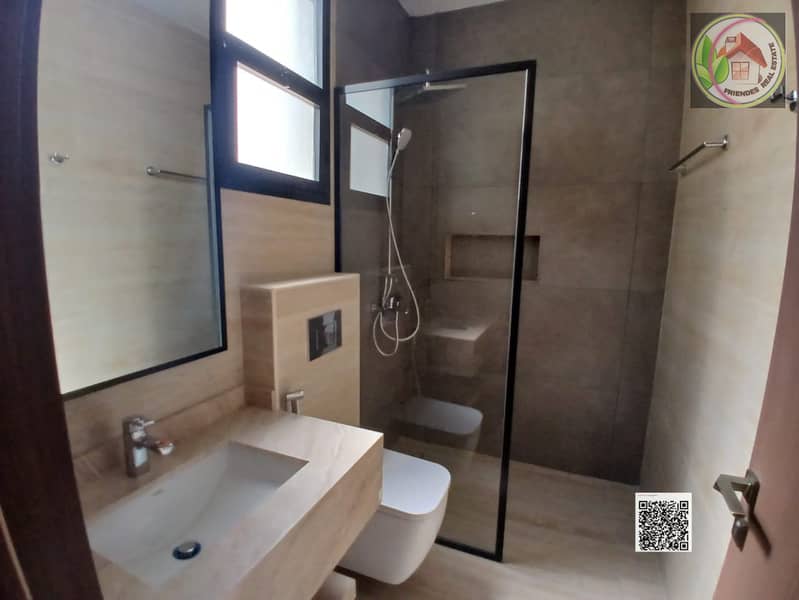 17 2961e8bd-c5fa-4bdb-97a9-6f305b6eb1e9. jpg