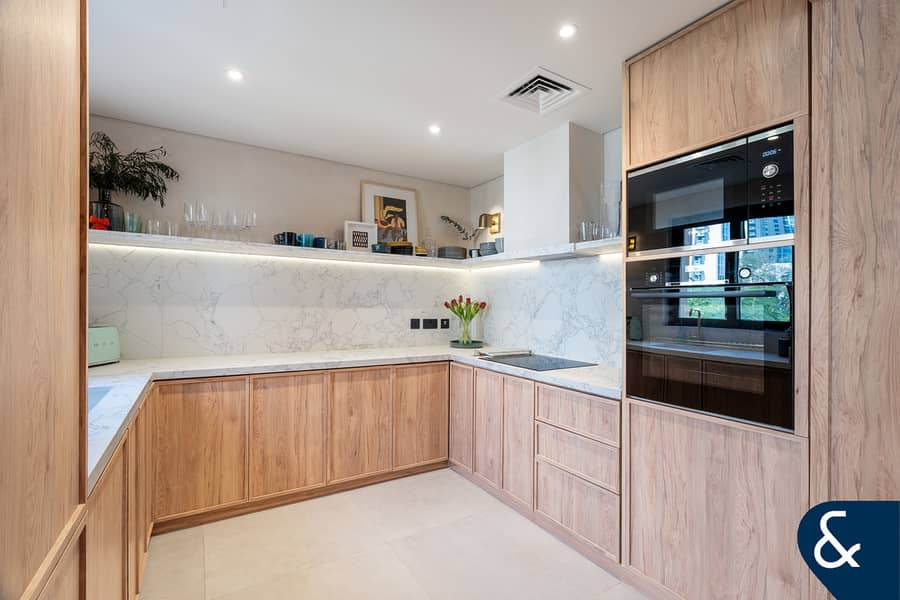 2 Bedrooms | Chiller Free | Vacant Now 2 Bedrooms | Chiller Free | Vacant Now