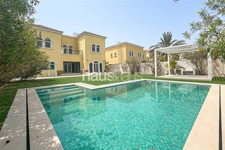 3 Bedroom Villa for Rent in Jumeirah Park, Dubai - District 5 | 3 bedrooms + Maids | Prime location