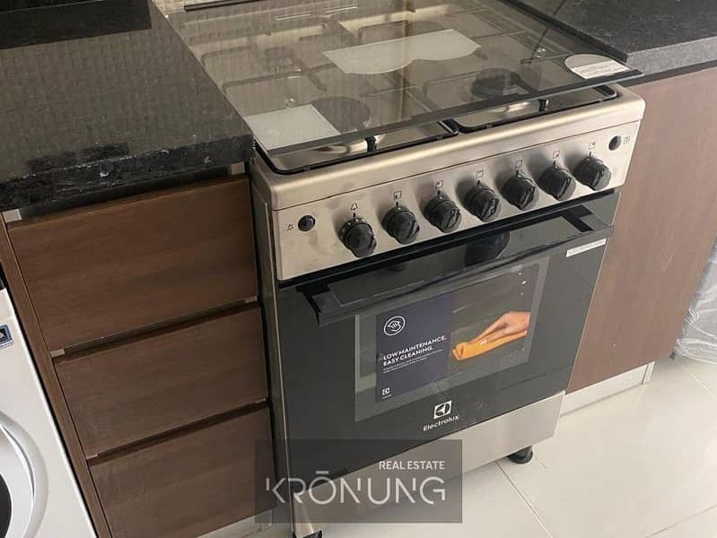 4 kitchen . jpeg