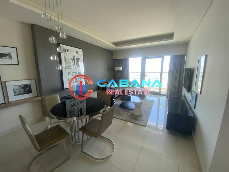 2 Living Area. jpeg