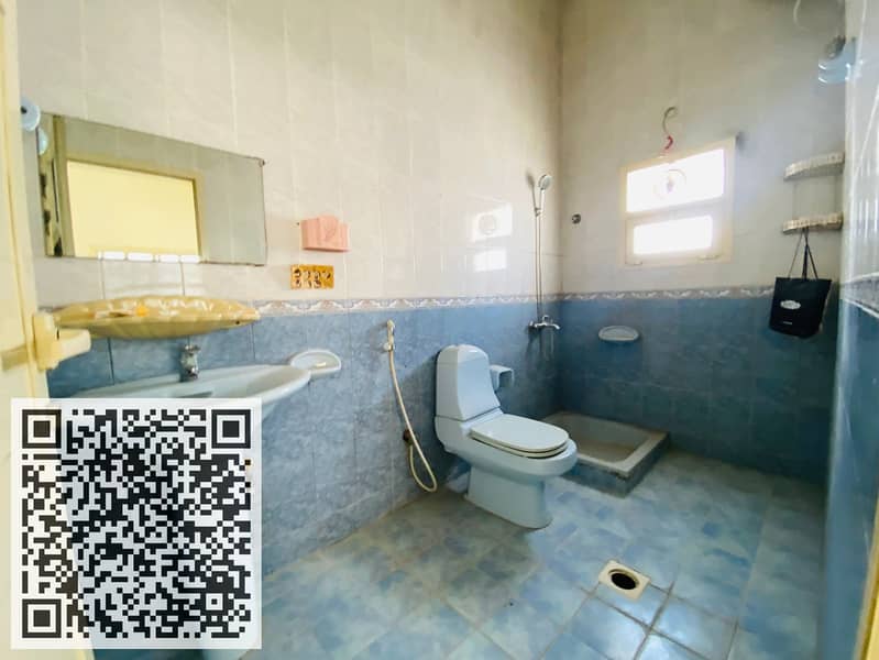 17 22d40cf3-672b-45cf-9785-a5731d3a1b40. jpg