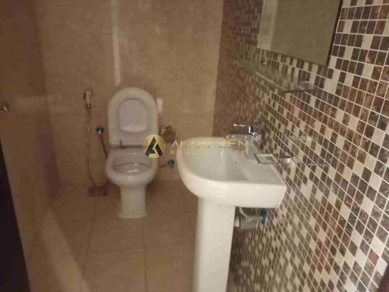 9 1000751947. jpg