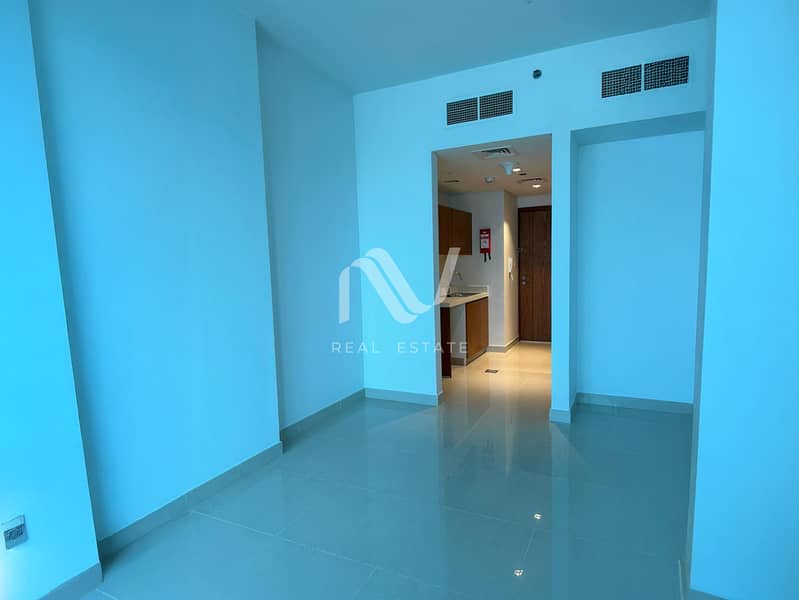 5 Julphar Residence_0001_remove. jpg